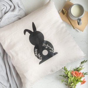 Osterhase mit Blumen - Plotterdatei